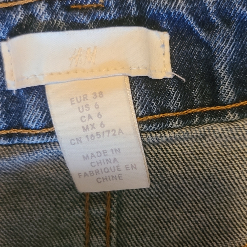 H&M Jeans - Picture 3 of 3